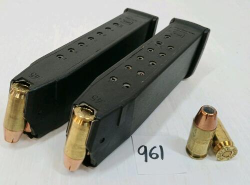 AMMO: 20X HORNADY .45AUTO W/ MAGS