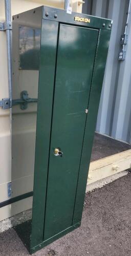 STACK-ON GUN CABINET W/ KEY