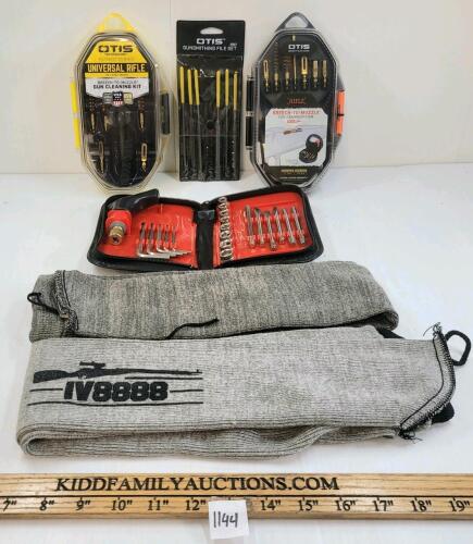 LOT OF 6 - RIFLE CLEANING KITS, GUNSMITHING KITS & GUN SOCKS